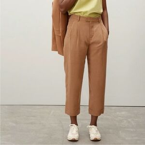 Everlane Tailored Cropped Pleat-Front Pants in Tan